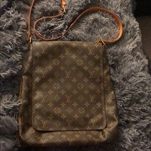 Musette Salsa GM Monogram Canvas Crossbody Bag